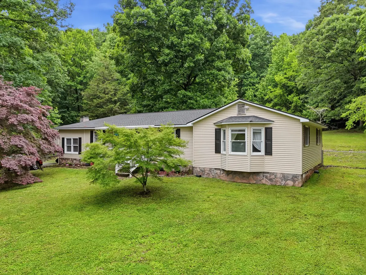 1873 Crow Valley Road Nw, Dalton, GA 30720 - #1