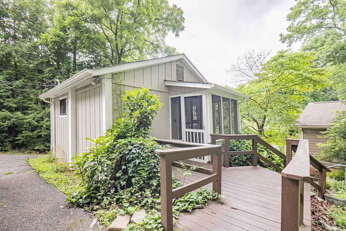 307 W Crest Road, Rossville, GA 30741 - #1