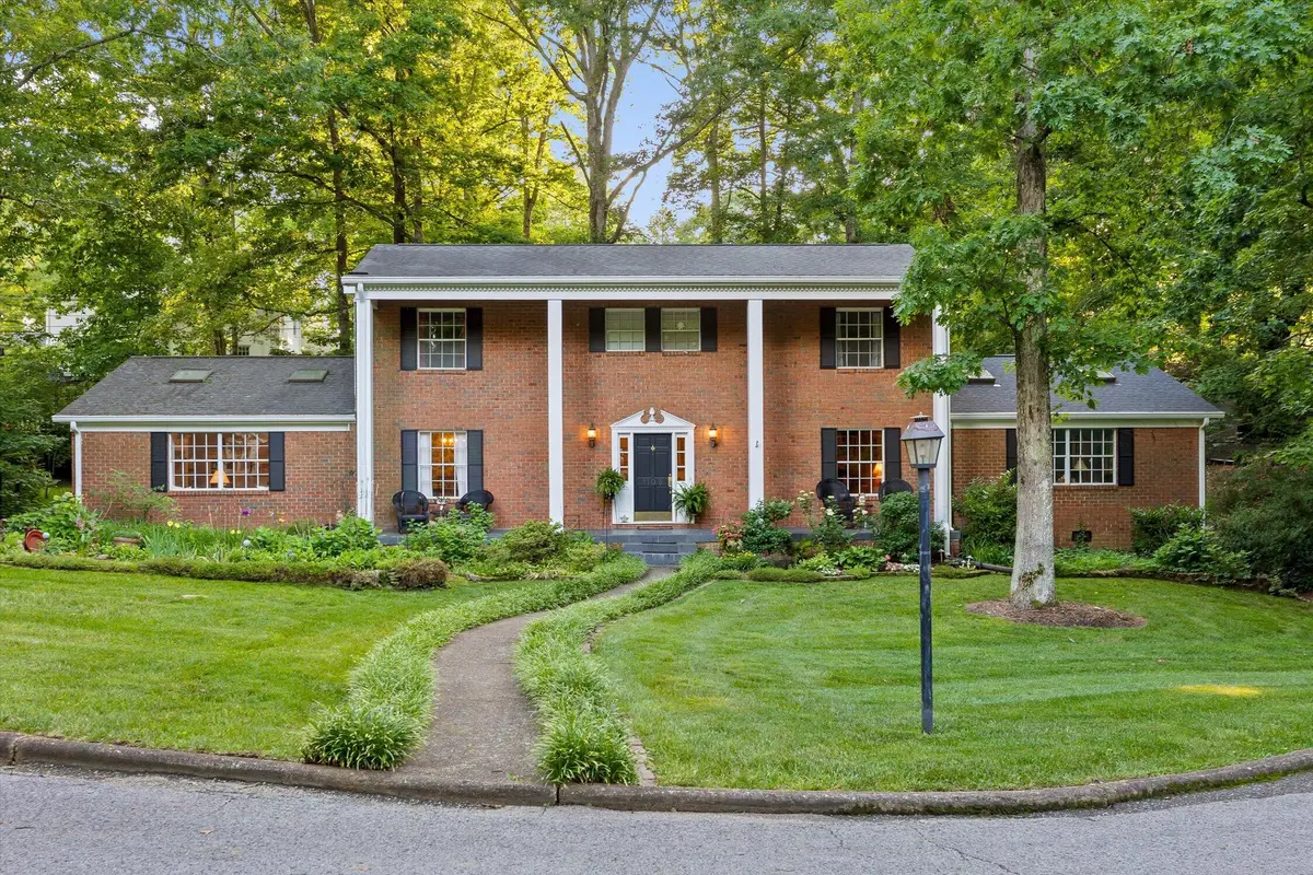 1105 Havenwood Drive, Signal Mountain, TN 37377 - #1