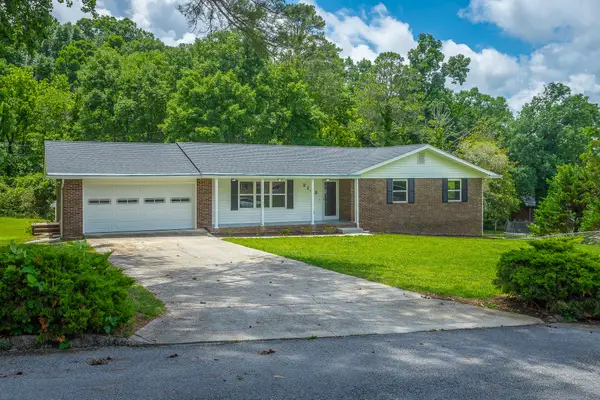 2102 Colonial Parkway Drive, Chattanooga, TN 37421