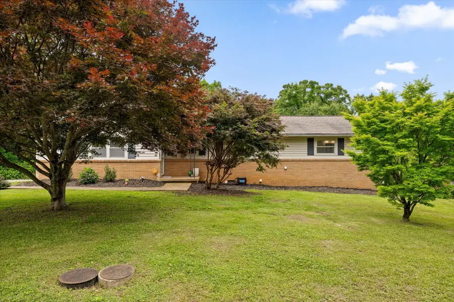 5646 Crestview Drive, Hixson, TN 37343 - #2