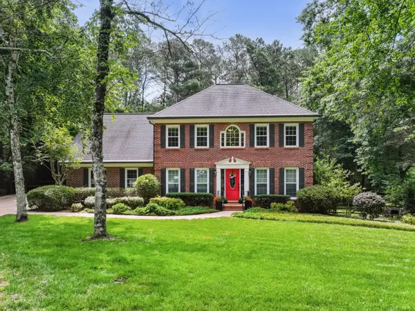 1389 Saint Michaels Court Sw, Lilburn, GA 30047