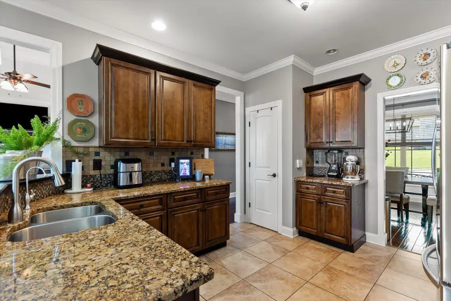 9083 Sunridge Drive, Ooltewah, TN 37363 - #3