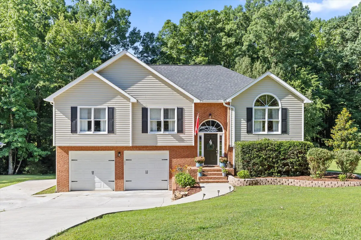 105 Creekside Drive, Dalton, GA 30720 - #1