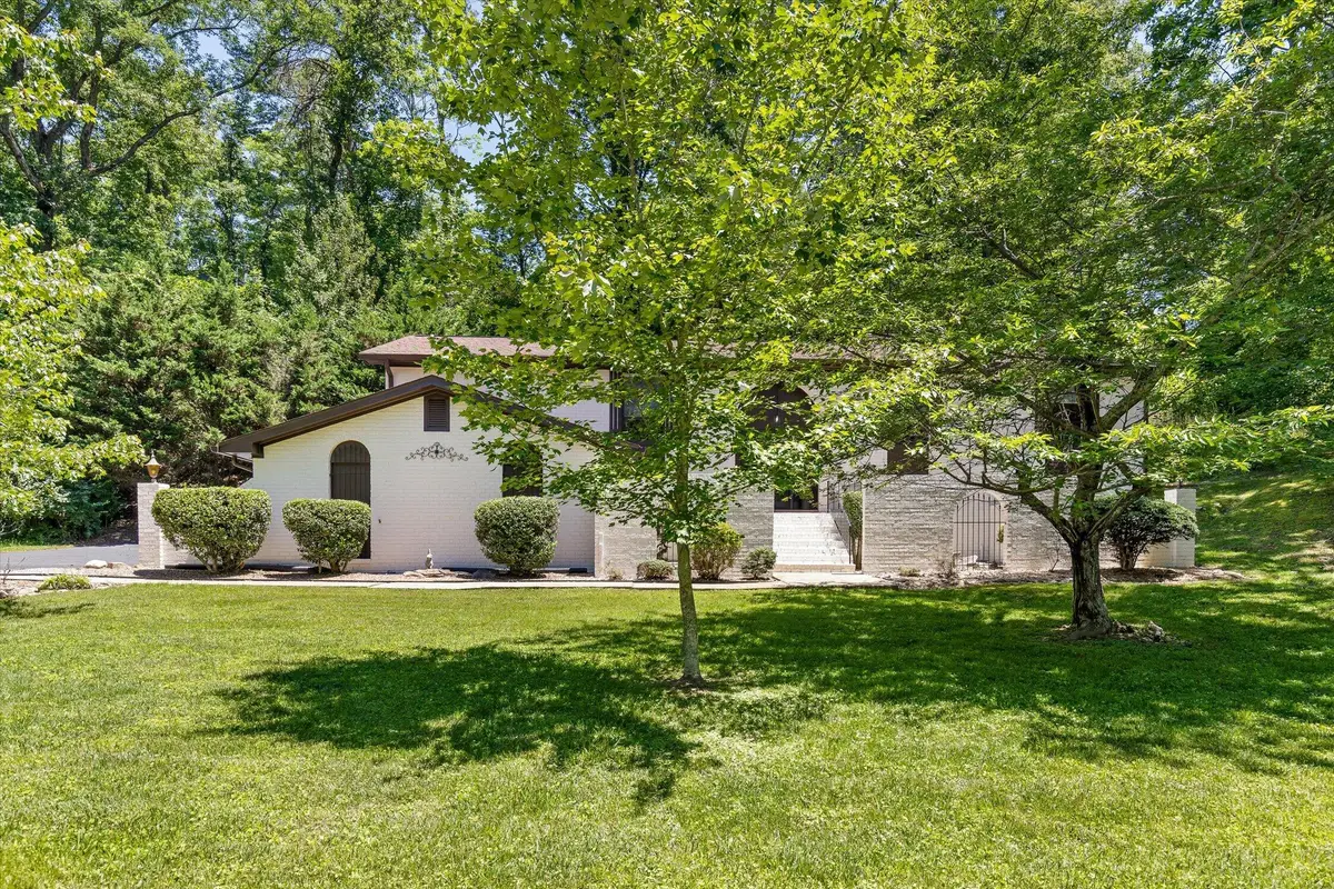 135 Palisades Drive, Signal Mountain, TN 37377 - #1