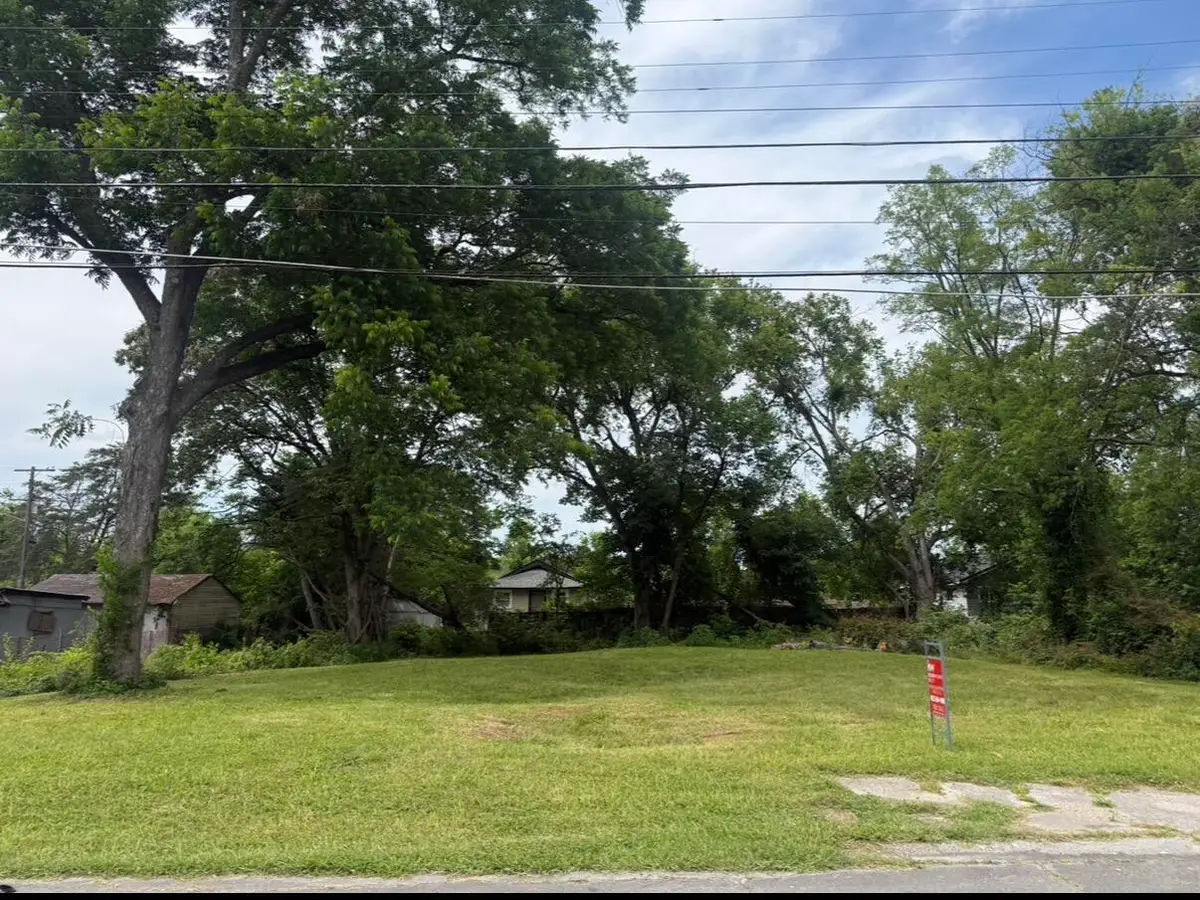 527 W Gordon Avenue, Rossville, GA 30741 - #1