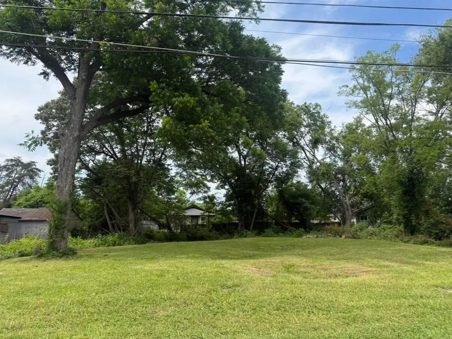 527 W Gordon Avenue, Rossville, GA 30741 - #2