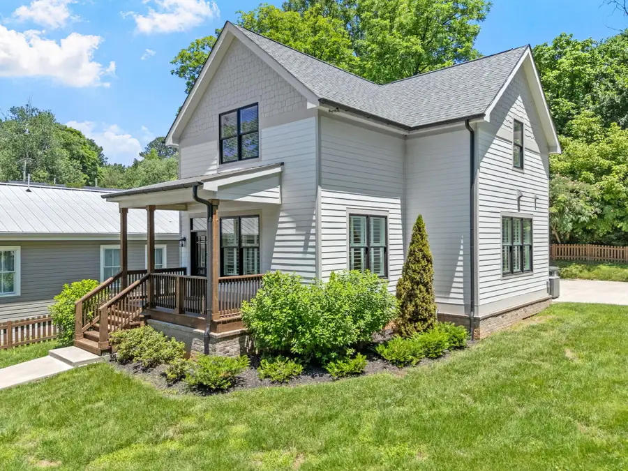 5685 Lee Avenue, Chattanooga, TN 37409 - #3