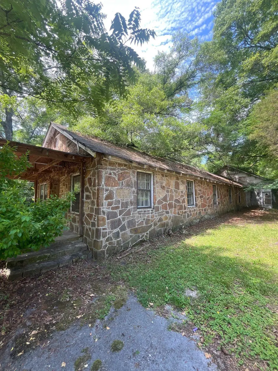 201 Hickory Street, Lafayette, GA 30728 - #2