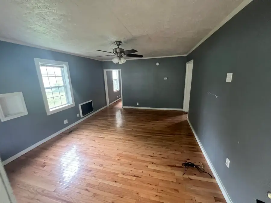 1309 Holly Avenue, South Pittsburg, TN 37380 - #2