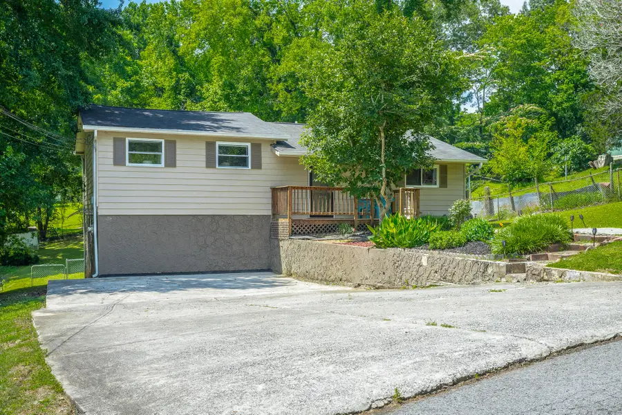 107 Anderson Road, Rossville, GA 30741 - #2