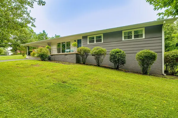708 Oak Tree Drive, Chattanooga, TN 37415