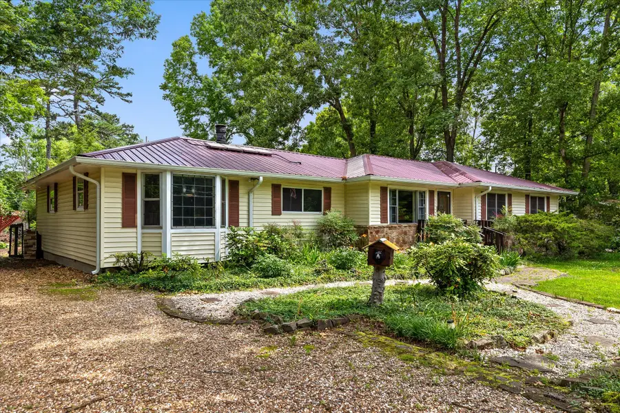 607 Carolina Avenue, Signal Mountain, TN 37377 - #2