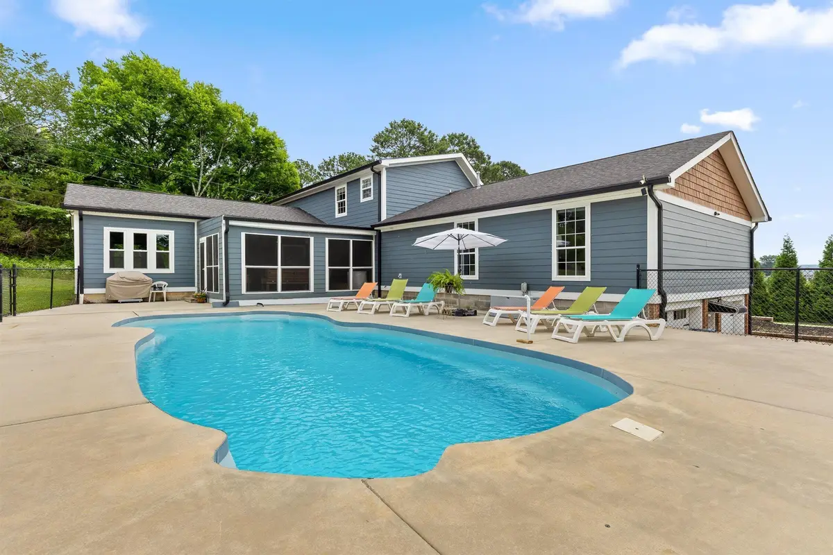 9853 Hixson Pike, Soddy Daisy, TN 37379 - #1