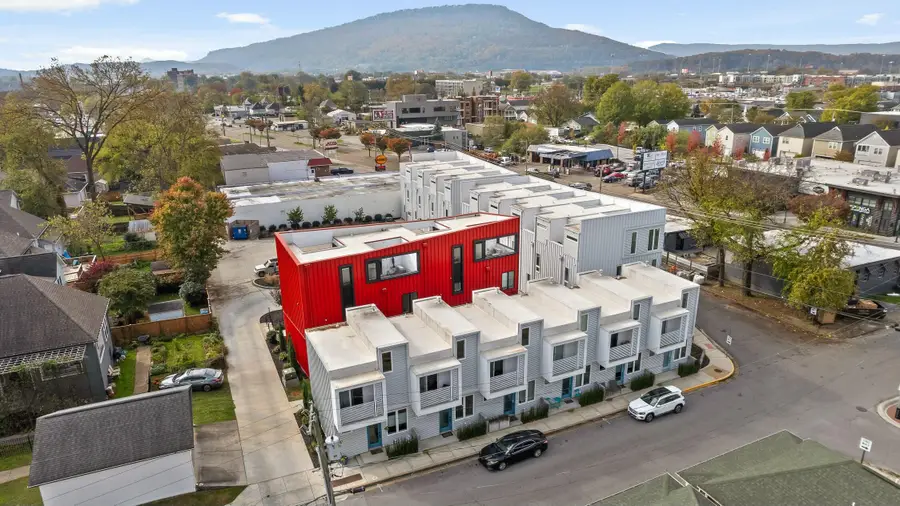 68 E 17th Street, Chattanooga, TN 37408 - #3