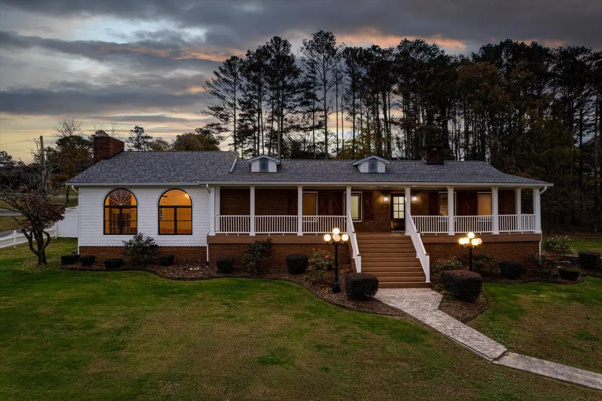105 County Road 206, Bridgeport, AL 35740 - #1