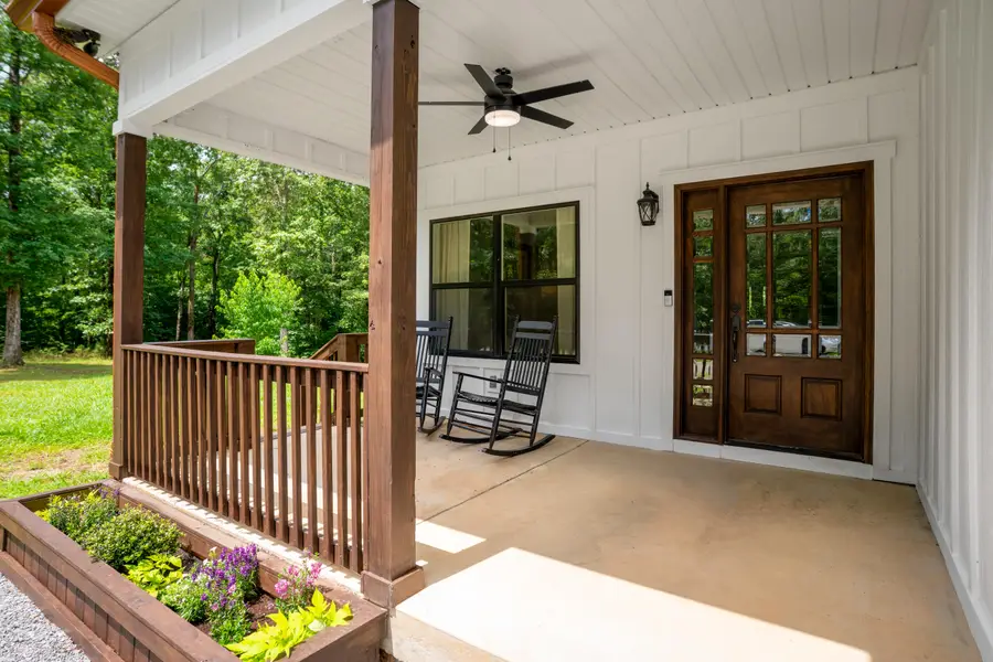 2444 Cloverdale Road, Rising Fawn, GA 30738 - #2