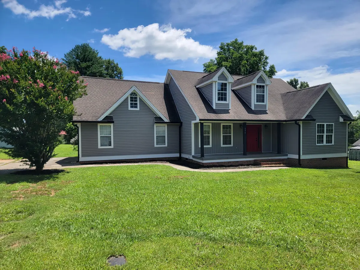 696 Thomas Avenue, Chickamauga, GA 30707 - #1