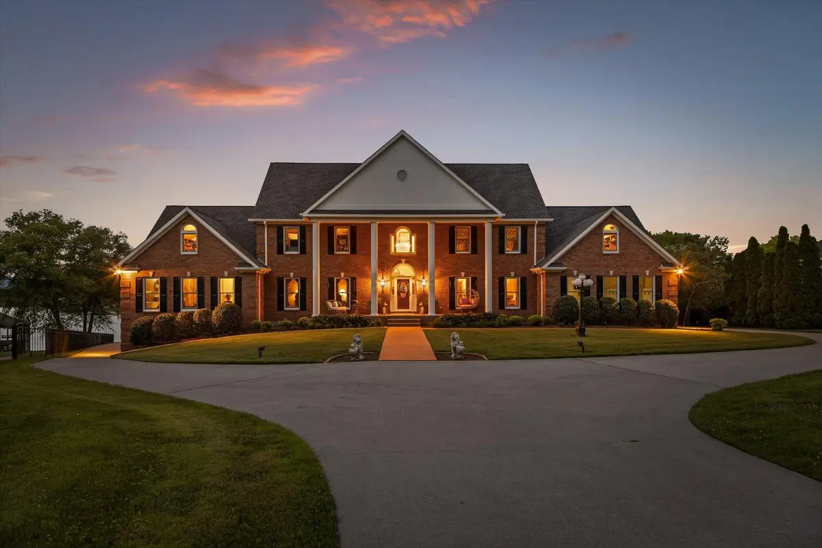 7526 Twisting Creek Lane, Ooltewah, TN 37363 - #1