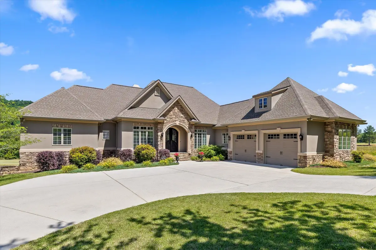554 Castle Drive, Trenton, GA 30752 - #1