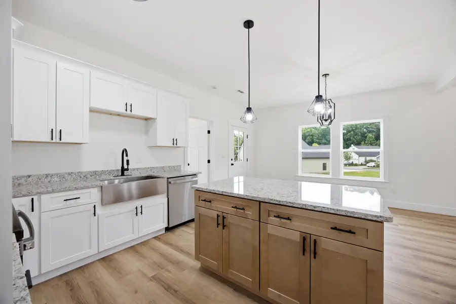 126 Washington Street, Dalton, GA 30721 - #3