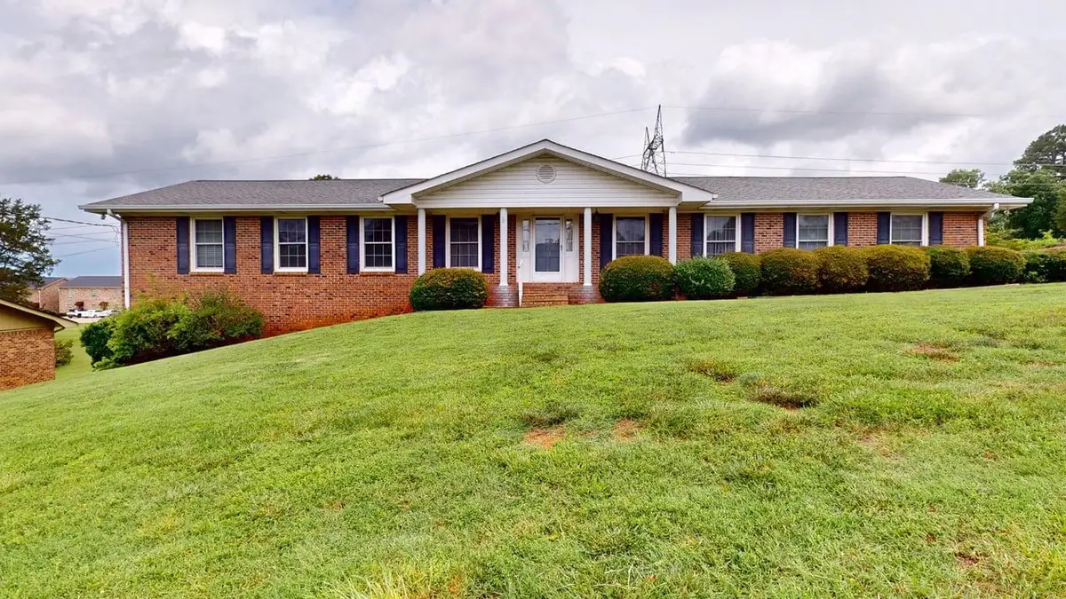 3955 Bow Street Ne, Cleveland, TN 37312 - #1