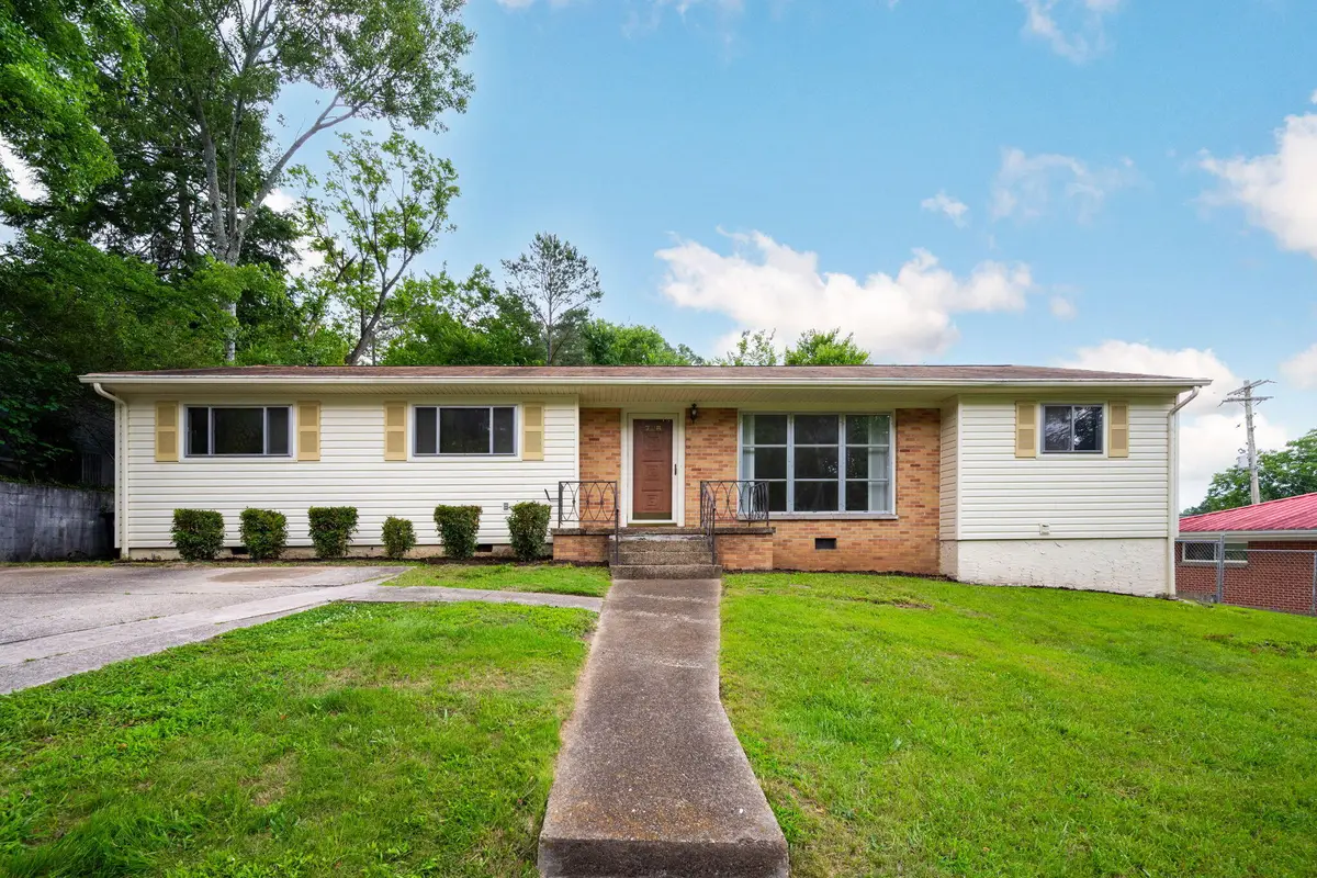 708 Claremont Circle, Chattanooga, TN 37412 - #1