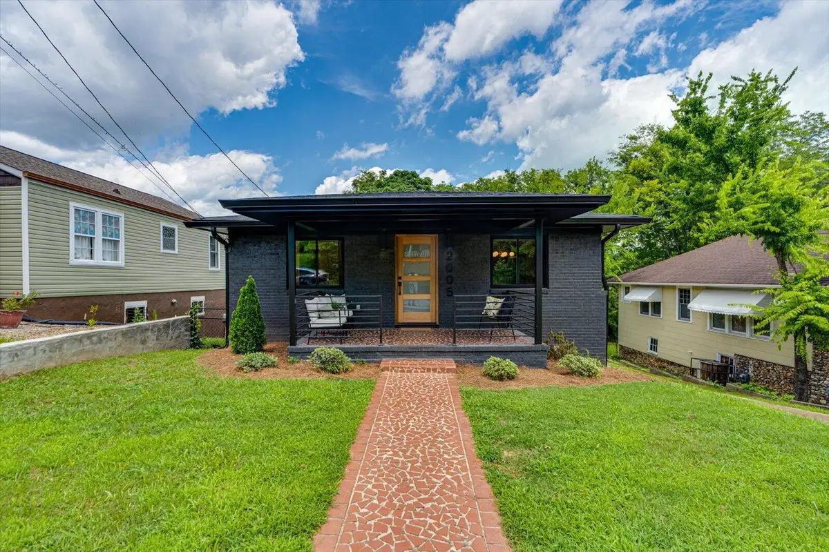 2005 Vine Street, Chattanooga, TN 37404 - #1