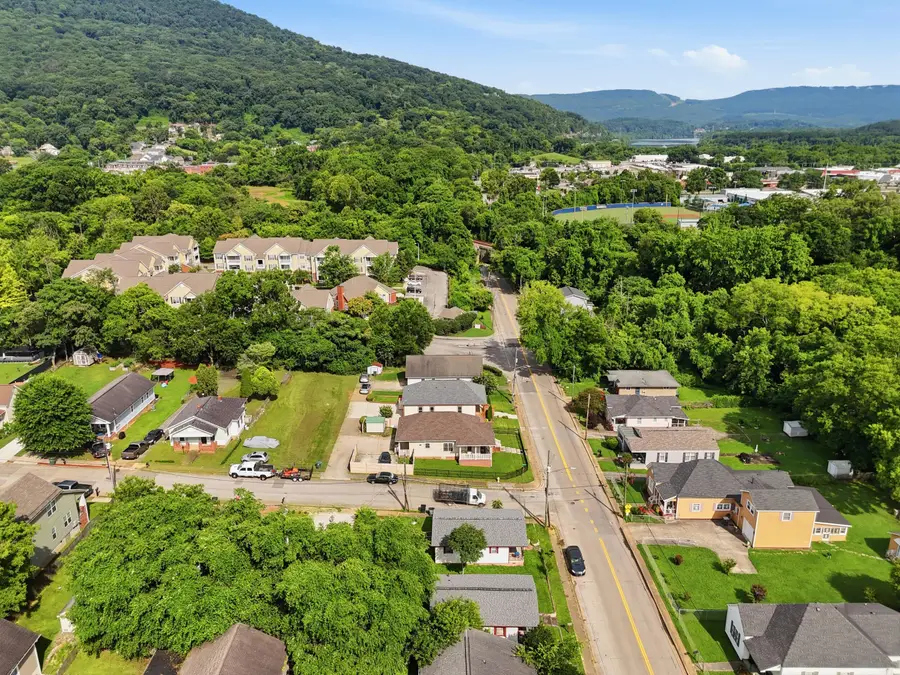 1012 W 37th Street, Chattanooga, TN 37410 - #3