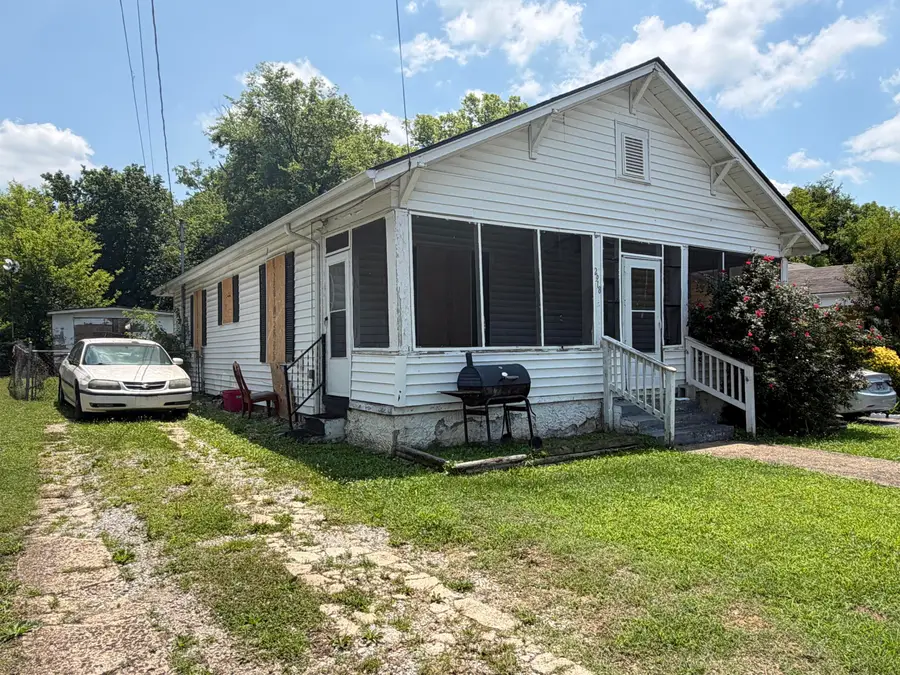 2918 N Chamberlain Avenue, Chattanooga, TN 37406 - #3
