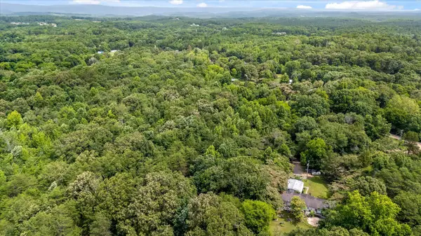 1906 Spradling Road, Soddy Daisy, TN 37379