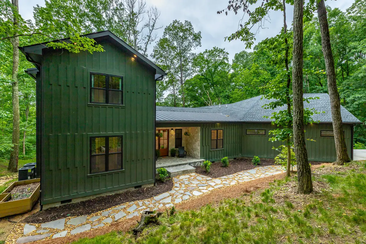 19 Stonehaven Drive, Signal Mountain, TN 37377 - #1