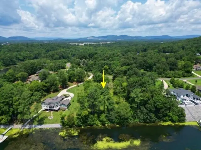207 Redstone Drive, Scottsboro, AL 35769 - #1