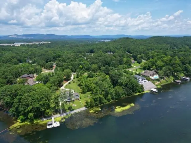 207 Redstone Drive, Scottsboro, AL 35769 - #3