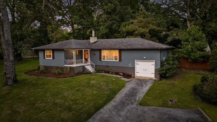 206 Sunnybrook Trail, Signal Mountain, TN 37377 - #2