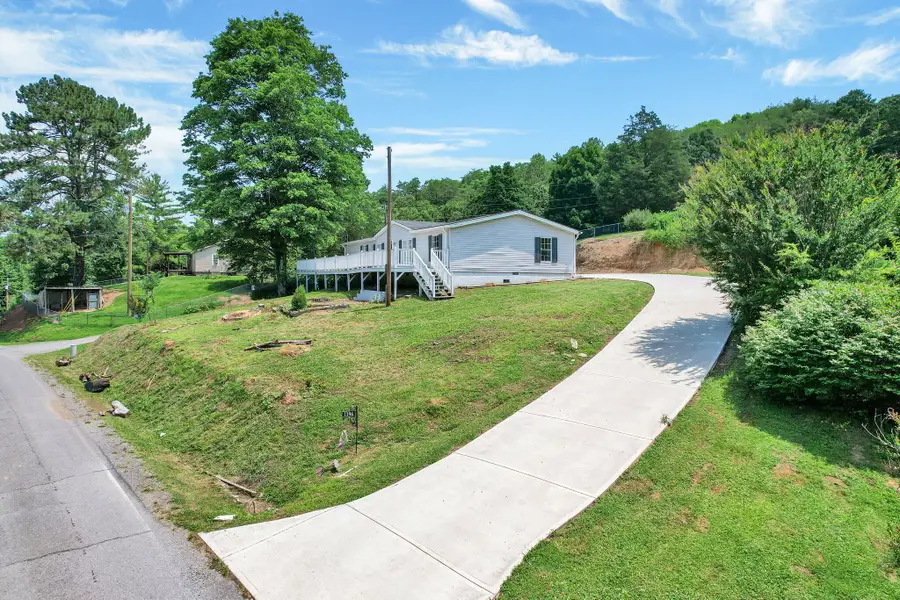 1196 White Oak Road Nw, Cleveland, TN 37312 - #2