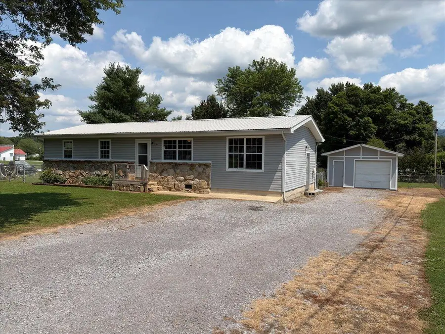 284 Rutland Avenue, Dunlap, TN 37327 - #2