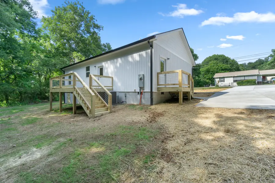 1105 N Chattanooga Street, Lafayette, GA 30728 - #3