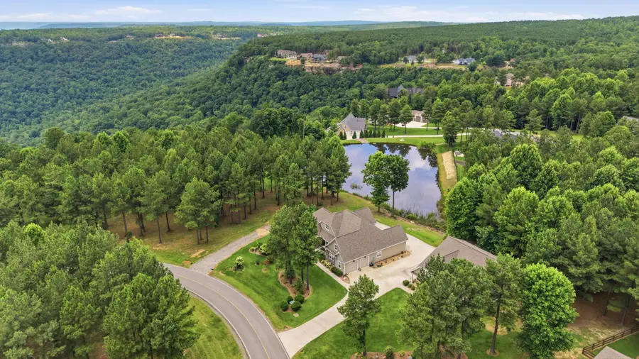 975 Cumberland Circle, Jasper, TN 37347 - #2
