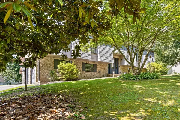 2404 Horseshoe Drive, Soddy Daisy, TN 37379