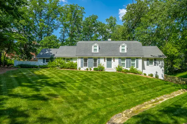 73 W Bartram Road, Lookout Mountain, TN 37350