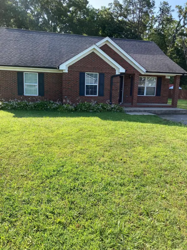 8392 Hixson Pike, Hixson, TN 37343