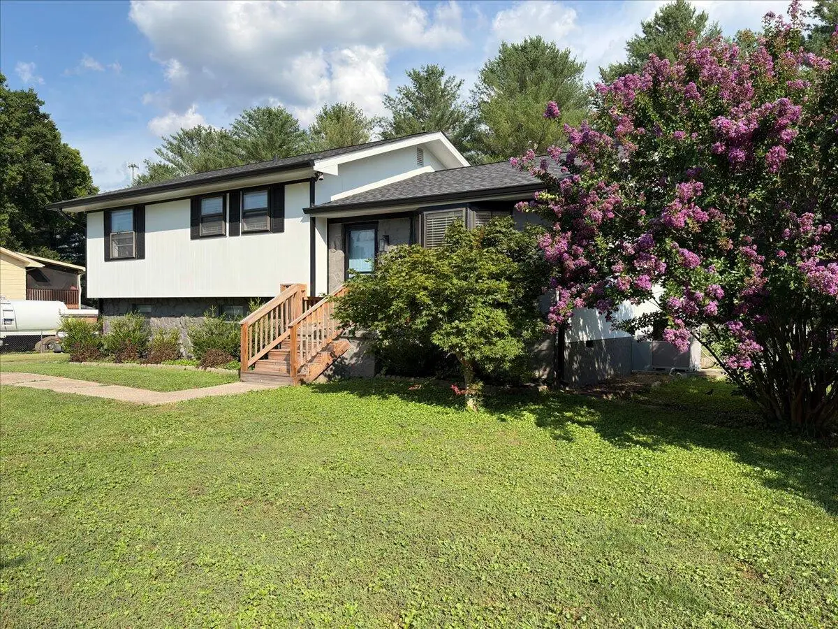 7327 Sterling Road, Hixson, TN 37343 - #1