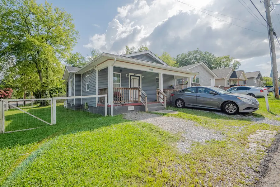 2112 E 18th Street, Chattanooga, TN 37404 - #2