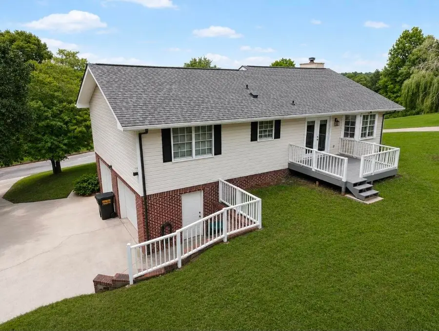 424 Hickory Street, Ringgold, GA 30736 - #3