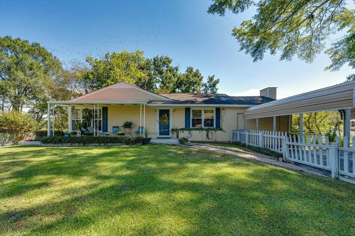 1306 Reeves Avenue, Chattanooga, TN 37412 - #1