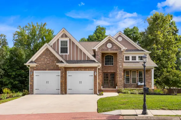 978 Brooke Stone Drive, Soddy Daisy, TN 37379
