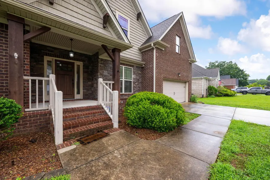 1550 Courtland Drive, Hixson, TN 37343 - #2