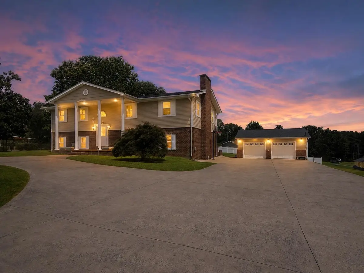 1220 Doctor Lee Avenue, Bridgeport, AL 35740 - #1