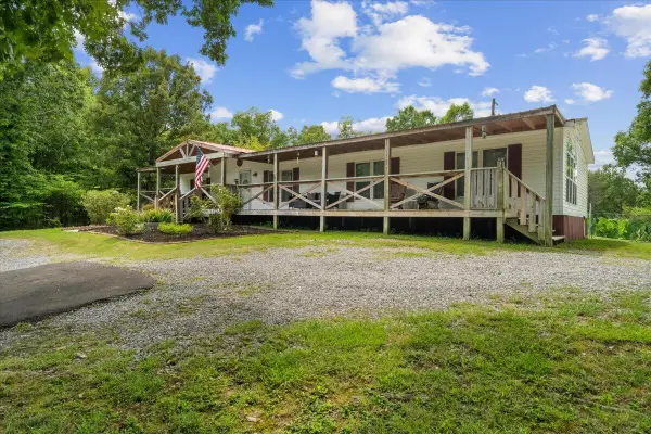 237 Poplar Drive, Chatsworth, GA 30705